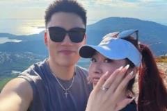 李弘權(quán)求婚成功 恭喜女友開啟人生新篇章