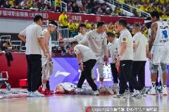 探長(zhǎng)透露曾凡博未傷及骨頭 明天將接受專家會(huì)診