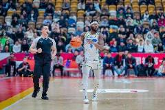 北京與廣廈進(jìn)程相似皆八進(jìn)四曾失利 但半決賽3-0橫掃對手