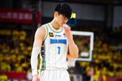 北京男籃今晚將回顧曾凡博本賽季為球隊奉獻的珍貴時刻