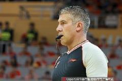 CBA總決賽引入三名外籍裁判 精英陣容執(zhí)法G1比賽