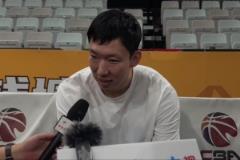 周琦：眼鏡戴了三場仍適應(yīng) 試過其他仍選原款