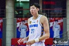 周琦化身防守悍將 9中6送出13分13板3助2帽