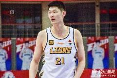 媒體人分析：北京隊籃板球需加強，胡金秋4記中距離關鍵取勝