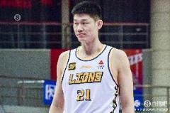 游刃有余！胡金秋高效輸出15分5板2帽 正負值+24