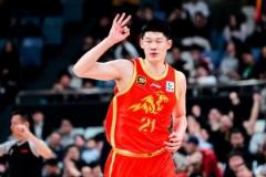 圓夢(mèng)時(shí)刻！胡金秋11投7中高效貢獻(xiàn)17分4籃板1助攻