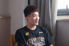 孫銘徽：總決賽期間沒(méi)想拿FMVP，每天晚上都在想第二天別疼了