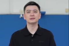 楊鳴寄語考生：合上筆蓋時要有運動員般的自信與驕傲，高考必勝