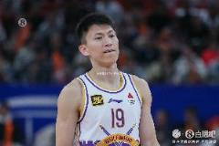 劉曉宇正式擔(dān)任助教協(xié)助哈里斯