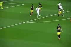 是怎樣的進球，讓米蘭看臺上兩位大佬拍手稱好？