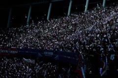 真漂亮！蘇超停電現(xiàn)場掛起熒光棒人浪