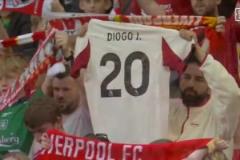 致敬若塔！安菲爾德全場高唱《你永遠不會獨行》！