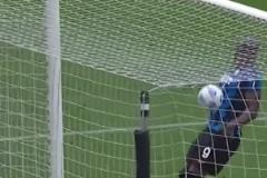 絕了！盧卡庫就站在門前不動，照樣也能進(jìn)球！