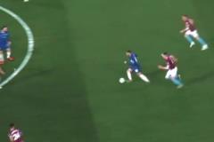 以前切爾西打不開局面，把球傳給阿扎爾就完事了！