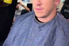 里夫斯中國(guó)行體驗(yàn)洗剪吹 有一說(shuō)一小里顏值在NBA排得上號(hào)吧！