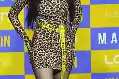 卡里烏斯女友穿著瑜伽褲去球賽現(xiàn)場這誰頂?shù)米“