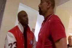 大帥這氣場(chǎng)！強(qiáng)如老流氓喬丹在面對(duì)張伯倫時(shí)也得服服帖帖的~