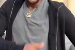 卡拉格：有些美國人老沒素質(zhì)了在電梯里講話基恩：我差點(diǎn)打架