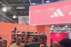 有備而來華子中國行向球迷打招呼：你好~我是AntMan！