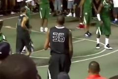 回家！伊恩賴特親自給埃澤做專訪，亨利特意錄制視頻為其慶祝