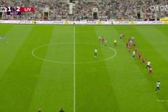 利物浦連丟2球！紐卡后場定位球吊向禁區(qū)，奧蘇拉破門