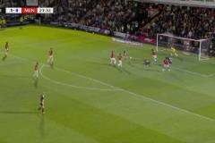 沒吹的話就會是29分鐘0-3落后了格林斯比球員進(jìn)球但手球在先