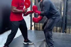 隆多退役后成大神，范喬丹這是想當(dāng)拳王？