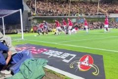 逆天！奧納納出擊雙拳擊倒馬奎爾讓對手進(jìn)球