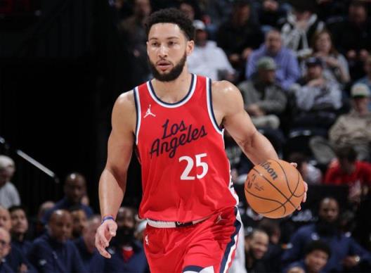 蒂格：西蒙斯生涯徹底完蛋了，他跑起來像是2K里面的人