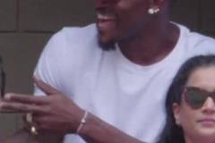 好兄弟就是要在現(xiàn)場挺巴特勒觀賽阿爾卡拉斯，再度貢獻(xiàn)表情包