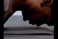 車庫(kù)戰(zhàn)神！新科MVP+FMVP亞歷山大夏天依舊揮汗如雨！