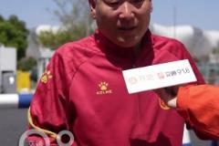 山東球迷牛剛騎行670公里來杭州看球，國足能在大蓮花起“杭”嗎