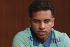 阿根廷球迷高呼：“讓拉菲尼亞上場(chǎng)……”