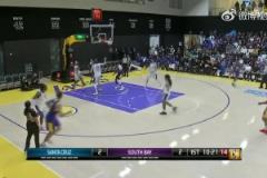 布克接受采訪談絕殺，杜蘭特不語，只是低頭刷手機？