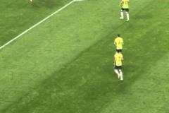 實(shí)拍：塞鳥能在短時(shí)間內(nèi)調(diào)整出射門空間，這就是別的隊(duì)員做不到的