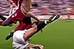 球迷：男孩喜歡梅羅，而男人喜歡馬爾蒂尼！