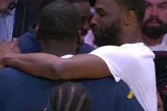 畢竟一起拿過冠軍！追夢和維金斯賽后哥倆好，聊得非常開心！