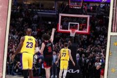 踢傷王鈺棟后鄭凱木微博遭沖爆：自己把自己腿斷了 ！掛靴吧！