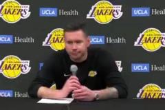 雷迪克賽后采訪：以這種方式輸?shù)舯荣愄愀饬耍? title=