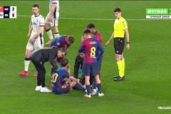 奧爾莫第26分鐘受傷無法堅持被換下！費爾明替補登場！