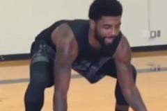 訓(xùn)練狂魔！歐文和巴特勒的運球訓(xùn)練！你覺得誰的難度更大？