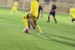 刻進(jìn)DNA里的技術(shù)！迷你羅的踩單車和精準(zhǔn)射門！