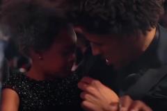 “選秀之夜的超級奶爸” ！