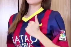 這人腳上有磁鐵嗎？梅西無與倫比的盤帶技巧！