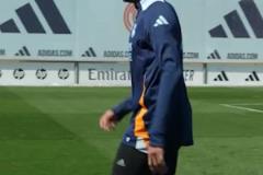 這就是會(huì)踢球的人的笑聲？