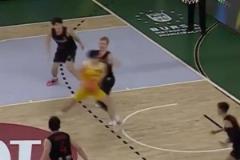 這是人家的飯碗！普里查德單挑普通人 距到底有多大？