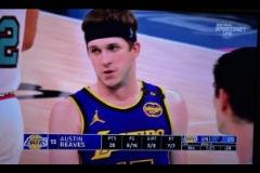 想不到??！近兩個賽季，西蒙斯出場數已經超過恩比德