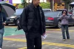 哈哈哈！黃牛推薦黃思靜優(yōu)惠買票進(jìn)場看比賽~給大哥整懵了哈