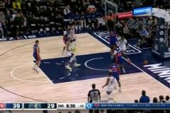 7人遭驅(qū)逐！活塞&森林狼爆發(fā)大規(guī)模沖突，扭打成一團(tuán)！