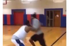 名場(chǎng)面！KD：你這樣顯得我很呆！